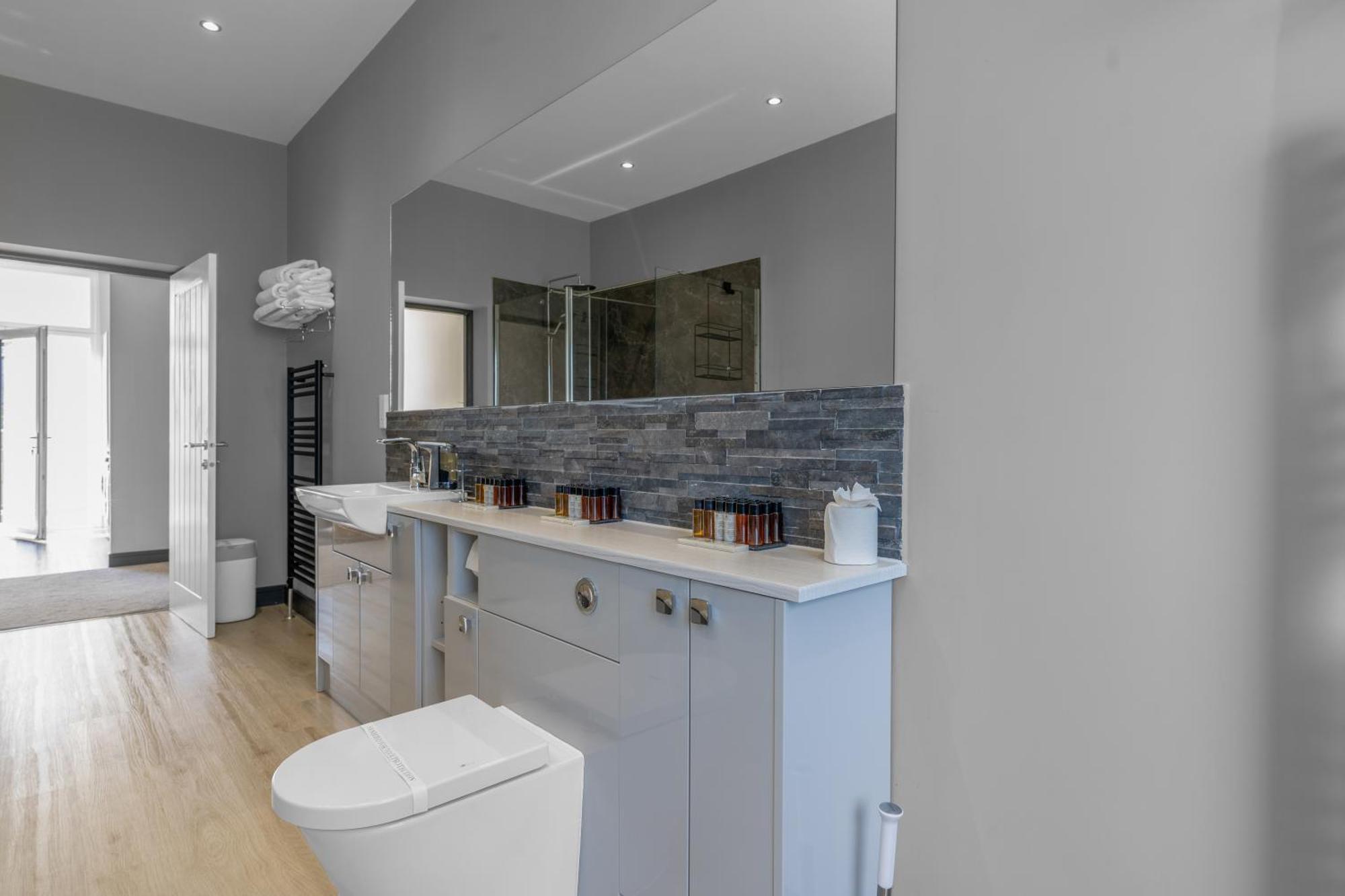 Guardbridge House: Spacious Golfer's Retreat near St Andrews Exterior photo